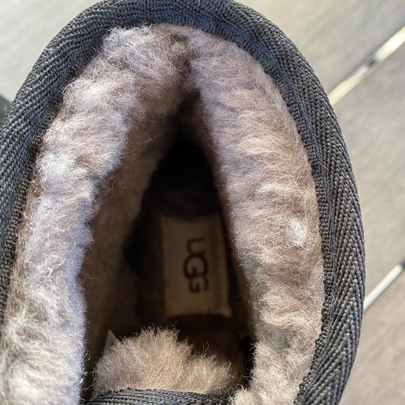 Mens UGG boot size 12 - Picture 4 of 4